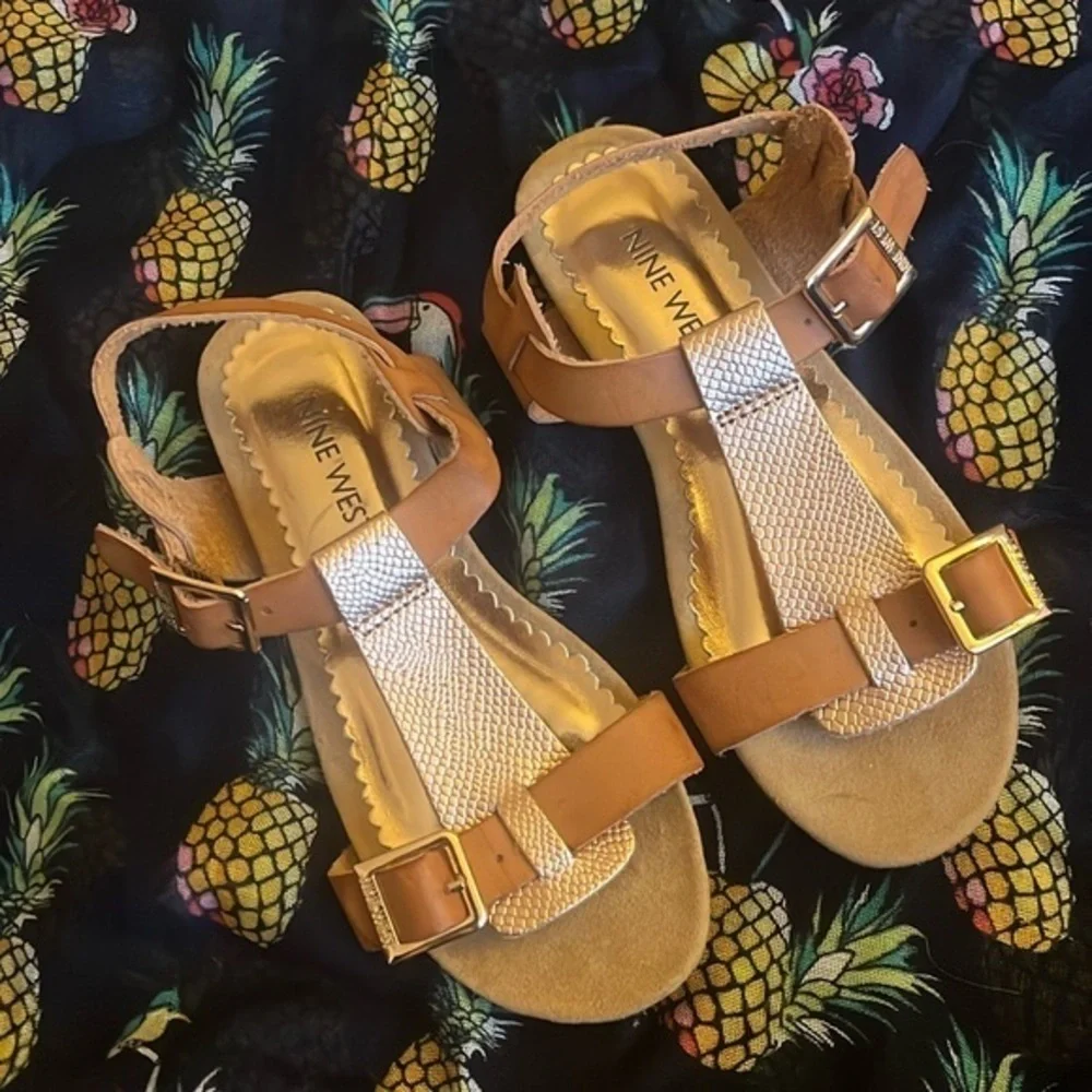 Brand New Nine West Girls Metallic Gold Tone Ankle Strap Tan Gladiator Sandals